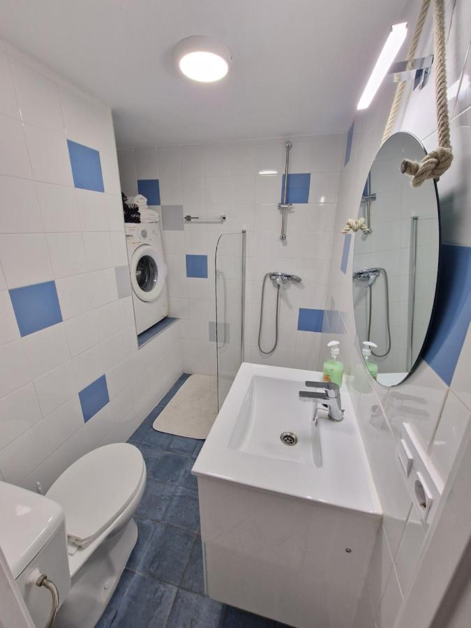 La Maisonnette Bleue Empuriabrava Exteriör bild
