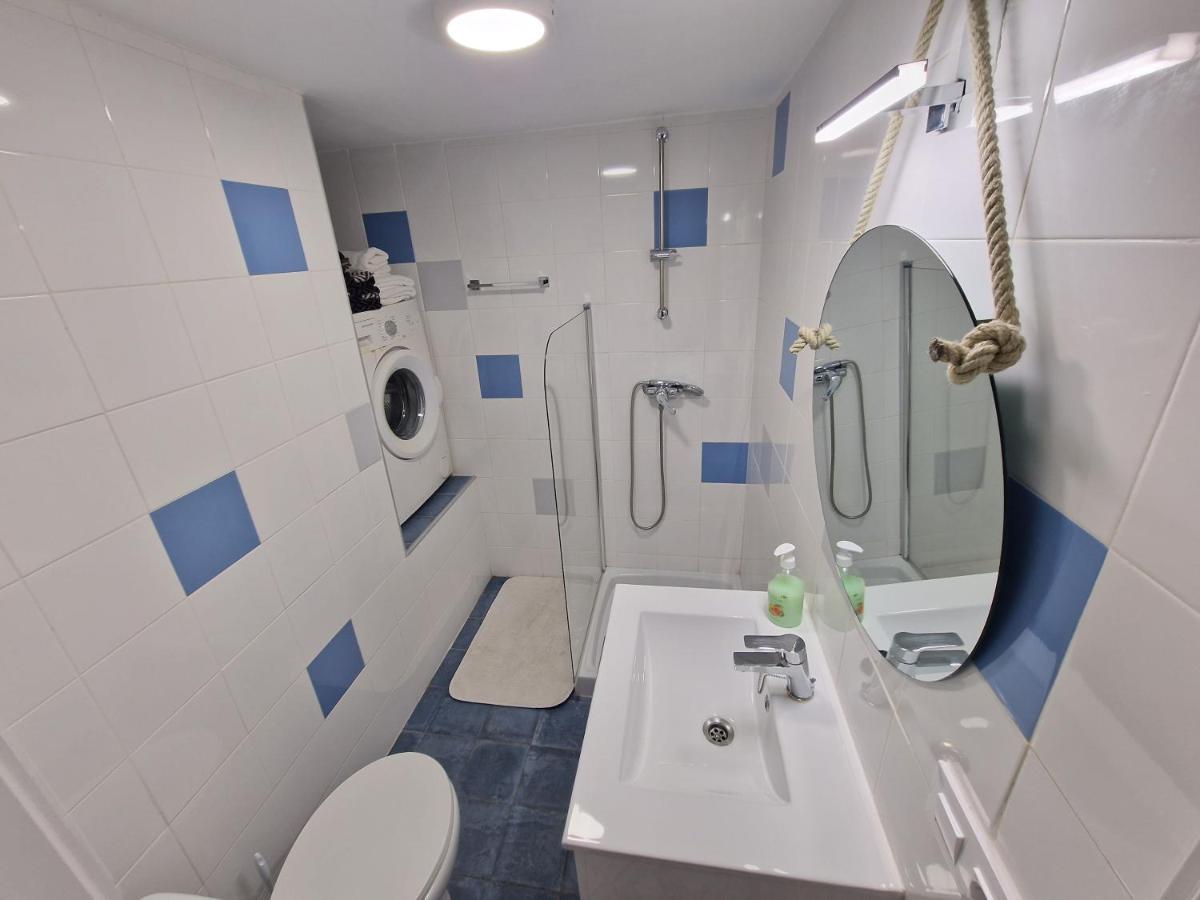 La Maisonnette Bleue Empuriabrava Exteriör bild